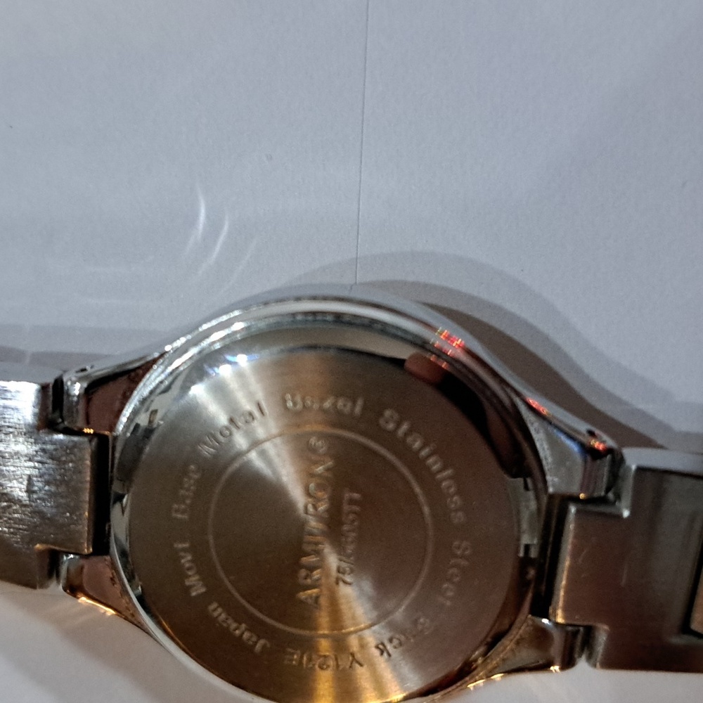 🔥CLEARANCE! Armitron Watch - Picture 2 of 8